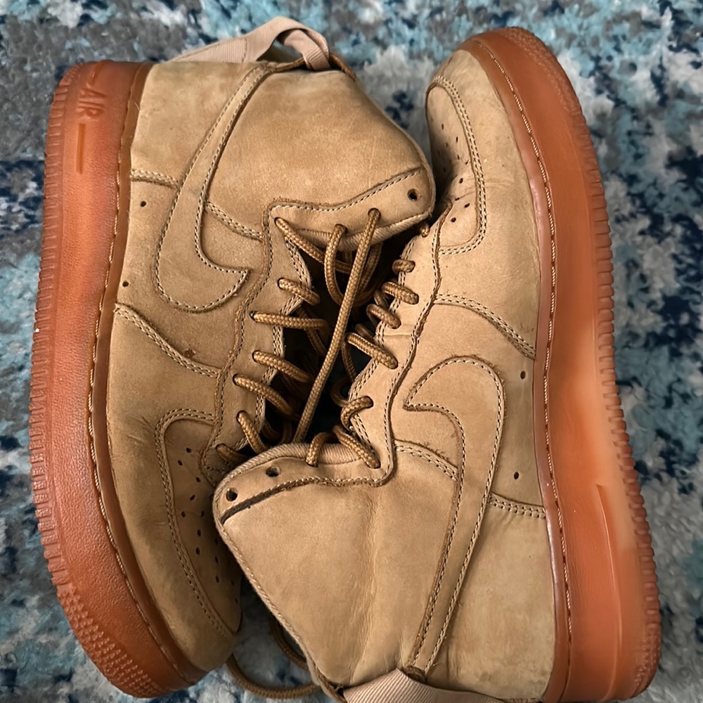 Nike Air Force 1 07 lv8 Flax Wheat